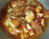 Foto langkah ke 5 dari resep Balado ikan asin + tahu.