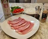Foto del paso 1 de la receta: Salteado de lomo de cerdo con cebolla y pimientos