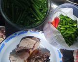 Foto langkah ke 1 dari resep Kacang Panjang Ranjau Ayam.
