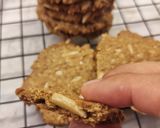 Foto langkah ke 6 dari resep Oatmeal Cookies.