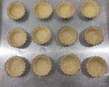 Foto langkah ke 2 dari resep Mini Portuguese Egg Tarts - Crunchy and Creamy.