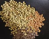 A picture of step 2 of Corn curry.