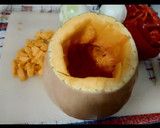 Foto del paso 1 de la receta: Calabaza rellena con queso azul, jamón y nata