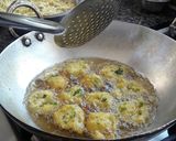 A picture of step 6 of Daal Bhajiya with Coconut Chutney.