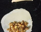 A picture of step 3 of Khoya Gujiya.