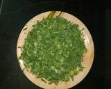 स्ट्रीट स्टाइल गुजराती मेथी थेपला(street style gujarati methi thepla recipe in hindi) रेसिपी चरण 1 फोटो