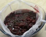A picture of step 4 of Damson Jelly.