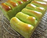 Foto langkah ke 9 dari resep Pandan Killer Soft Bread.