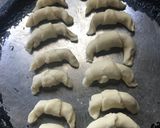 Foto del paso 8 de la receta: Medialunas. Con 3 ingredientes. Rápidas