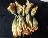 A picture of step 1 of "Sweet Pumpkin flowers Bada" #cookpad.