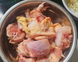 Hình bước làm 1 của món Gà hấp gừng sốt tương