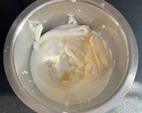 A picture of step 1 of Fruit Cream.