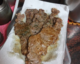Foto del paso 3 de la receta: Entrecot a la plancha con papas arrugás y mojo de pimiento