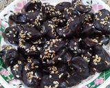 A picture of step 3 of Chocolate dry fruit.