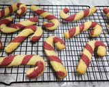 Foto del paso 10 de la receta: 🍬🎅🏻 Candy cane cookies 🍬 Galletitas de manteca navideñas bicolor 🎅🏻🍬