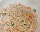 Foto langkah ke 7 dari resep Nasi Goreng Kornet.