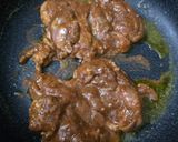Foto langkah ke 5 dari resep Chicken Steak Mushroom Sauce Ala Jennidish.