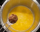 A picture of step 3 of Whisky sauce for haggis.