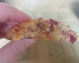 Une image de l'étape 7 de Cookies chocolat blanc framboise.