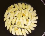 Foto del paso 1 de la receta: Tarta invertida de manzana y avena