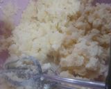 A picture of step 2 of Vanilla cake.