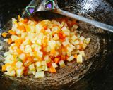 Foto langkah ke 3 dari resep Isian risol/pastel.