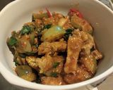 รูปขั้นตอนการทำที่ 3 ของ ผัดเผ็ดหมูสามชั้นใส่มะเขือ