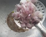 A picture of step 2 of Lauki Masala.
