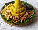 Foto langkah ke 3 dari resep Nasi kuning Magic Com.