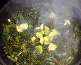 Foto del paso 1 de la receta: Acelgas con cebolla y aguacate