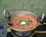 A picture of step 3 of Mumbai special pav bhaji.