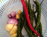 Foto langkah ke 1 dari resep Ayam Cabe-cabean.