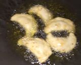 Foto langkah ke 5 dari resep Cireng isi orak arik telor ayam.