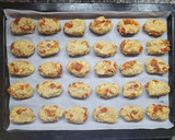 Foto del paso 5 de la receta: Bizcochitos de roquefort y tomates secos