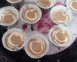 Foto langkah ke 5 dari resep Bolu Kukus Mekar Zebra.