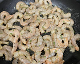 Foto del paso 2 de la receta: Camarones enchilados rápidos