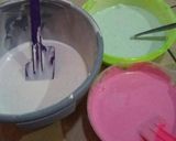 Foto langkah ke 4 dari resep Bolu pelangi kukus.