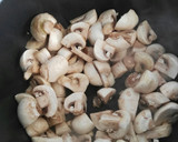 Foto del paso 1 de la receta: Champiñones strogonoff