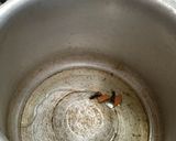 A picture of step 2 of Sprouted Moong dal kurma/Moong sprouts curry.