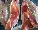 Foto del paso 4 de la receta: Lubina al horno con jamón