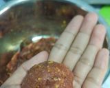 Foto langkah ke 4 dari resep Bola Daging isi Telur Puyuh Pedas Manis.
