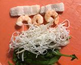 Foto del paso 5 de la receta: Rollitos vietnamitas de panceta y camarones (fáciles y deliciosos)