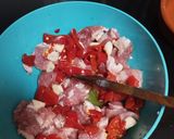 Foto del paso 1 de la receta: Lomo al ajillo con pimiento