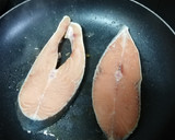 Foto del paso 1 de la receta: Salmón al horno con queso azul