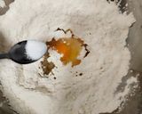 Foto del paso 1 de la receta: Panecillos y picos saborizados