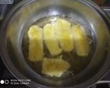 A picture of step 4 of Banana Fritters / (Pazham Pori).