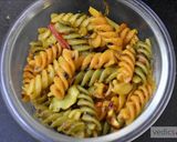 A picture of step 7 of Tricolour pasta with indian twist.