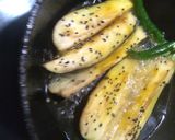 A picture of step 5 of Eggplant Bahari.