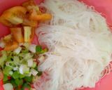 Foto langkah ke 7 dari resep Soto ayam Kuah bening seger.