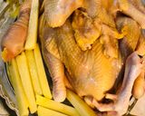 Hình bước làm 3 của món Gà nướng chanh dây